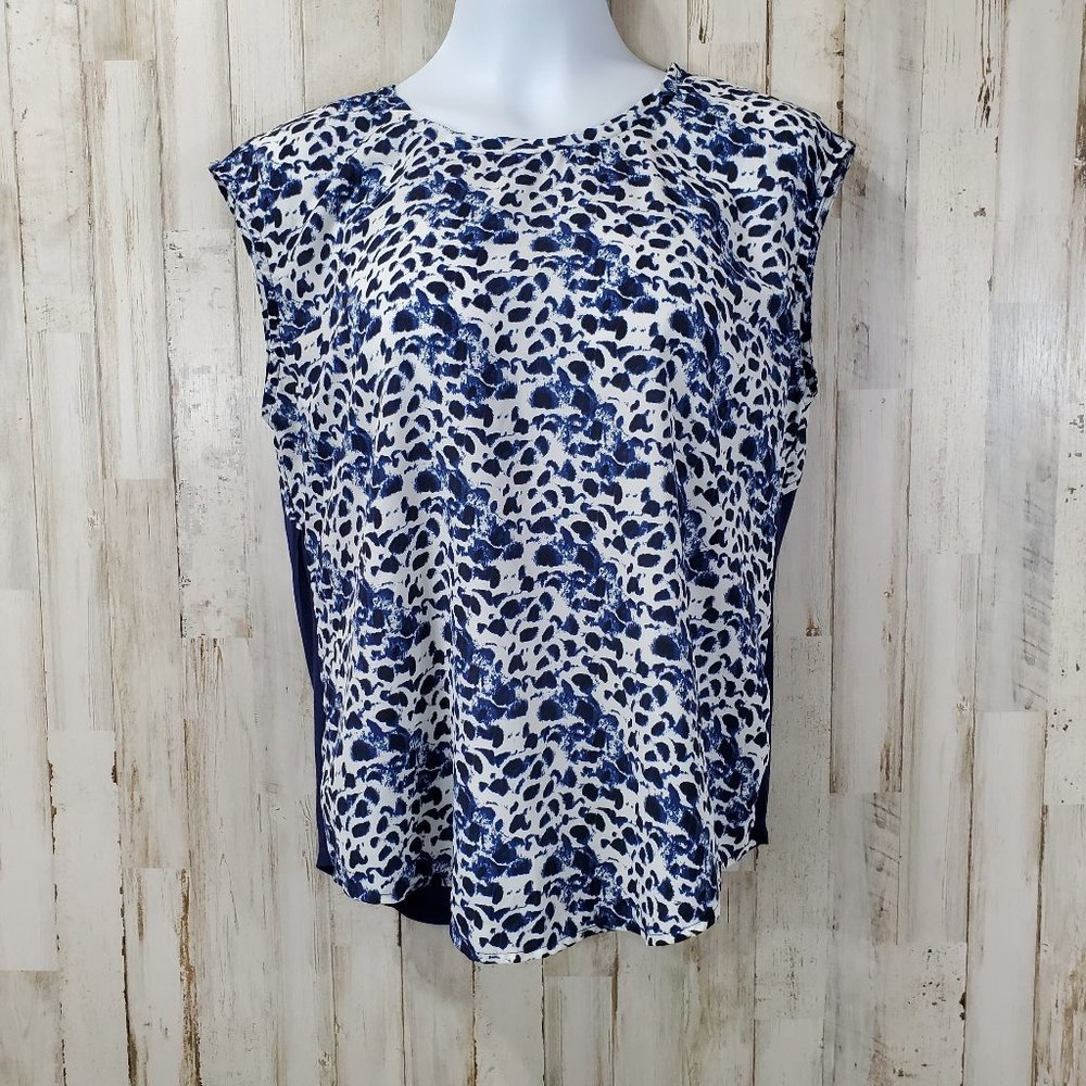 5/$25 Pixley Womens Top M Blue White Cap Sleeve Keyhole H15